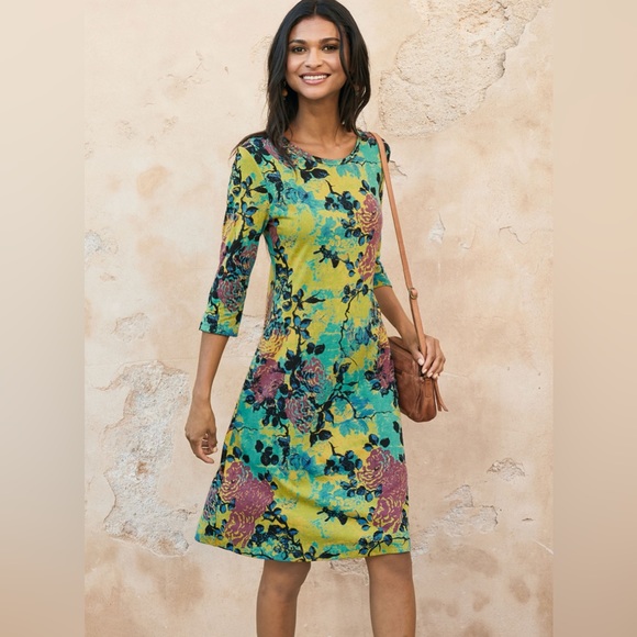 Peruvian Connection | Zephirine Floral Fit and Flare Midi T-Shirt Dress - Picture 1 of 9